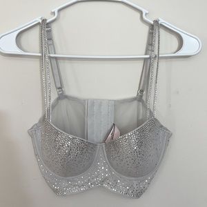 NWOT VS Fantasy Bra w/Swarovski Crystals